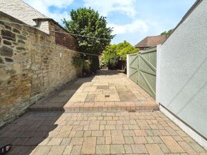 Photo 16- click for photo gallery